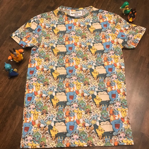 Unique Pokémon Shirt from Europe - Small - Picture 1 of 6